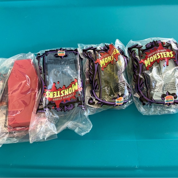 Other - Universal Studios Monsters Collectible Figures